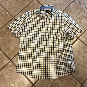 Chaps Mens button up. Used XL smoke free home.
